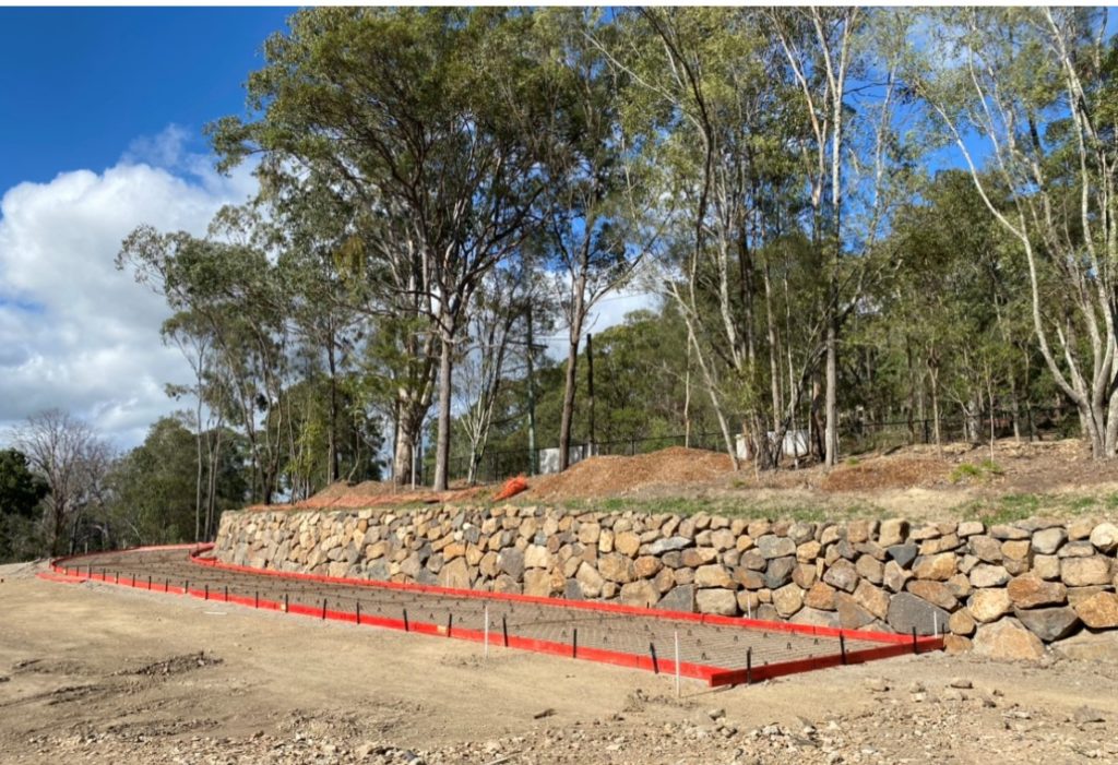 Excavation | Earthworks | Gold Coast | Qld Earthworks | Driveway Bush Rock Wall